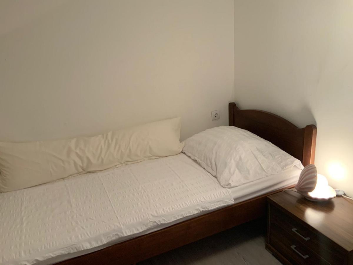 זאטון Apartman Lili מראה חיצוני תמונה