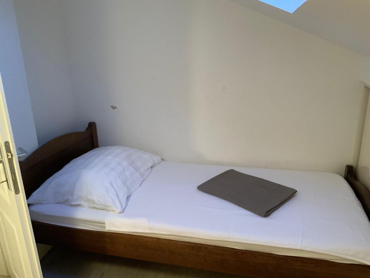 זאטון Apartman Lili מראה חיצוני תמונה